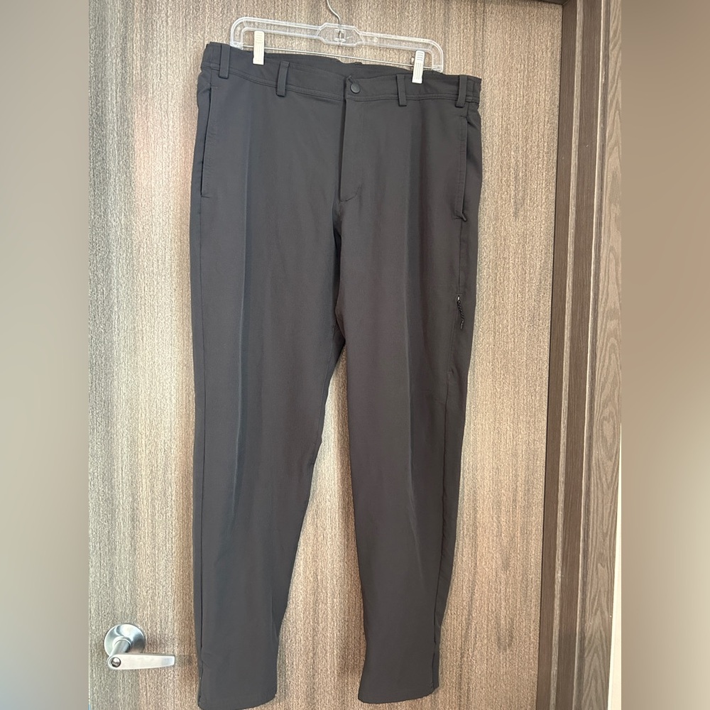 Mack Weldon radius flex joggers large asphalt